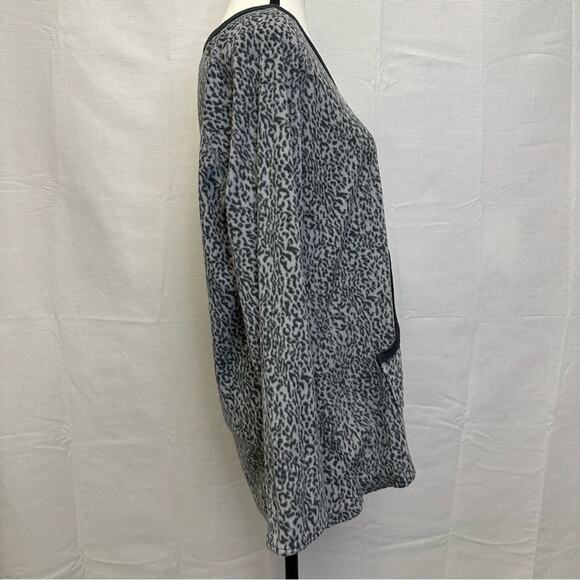 Oscar de la Renta Pink Label Leopard Print Fleece Pullover Top - Size L - Picture 7 of 9